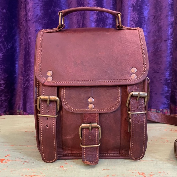 Dark brown leather men’s rustic explorer crossbody messenger satchel sling bag - Picture 2 of 14